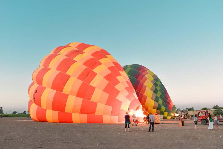 Dubai: Sunrise Hot Air Balloon Tour with E-Certificate - Key points before you book