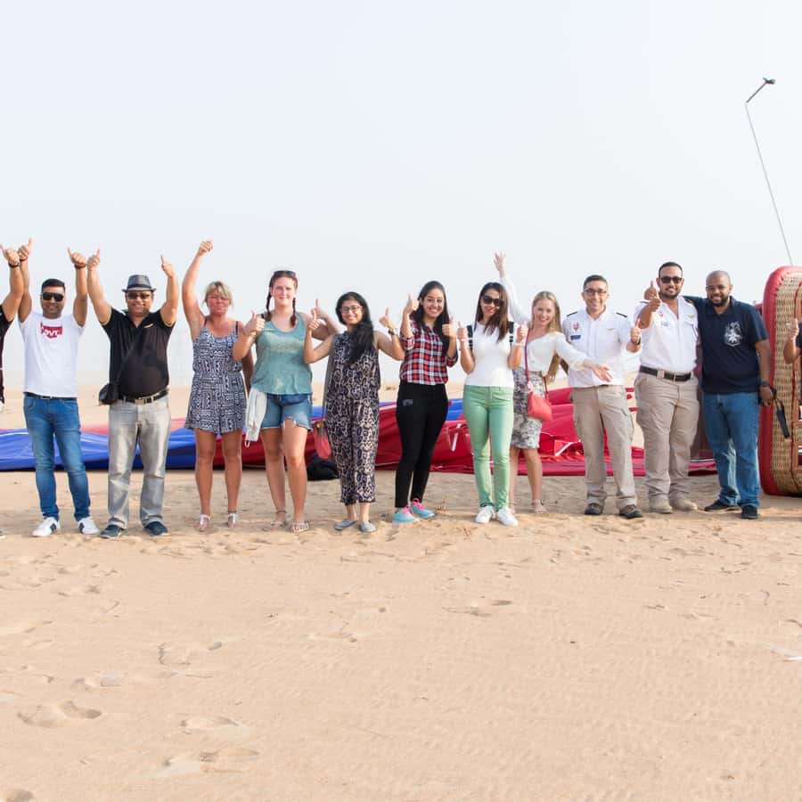 Dubai: Sunrise Hot Air Balloon Tour with E-Certificate - Looking for oryx, gazelles, and camels