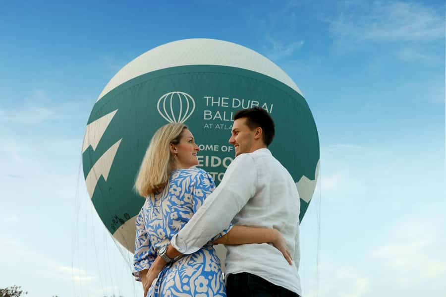 Dubai: The Dubai Balloon at Atlantis - Photos, the lounge, and the shop