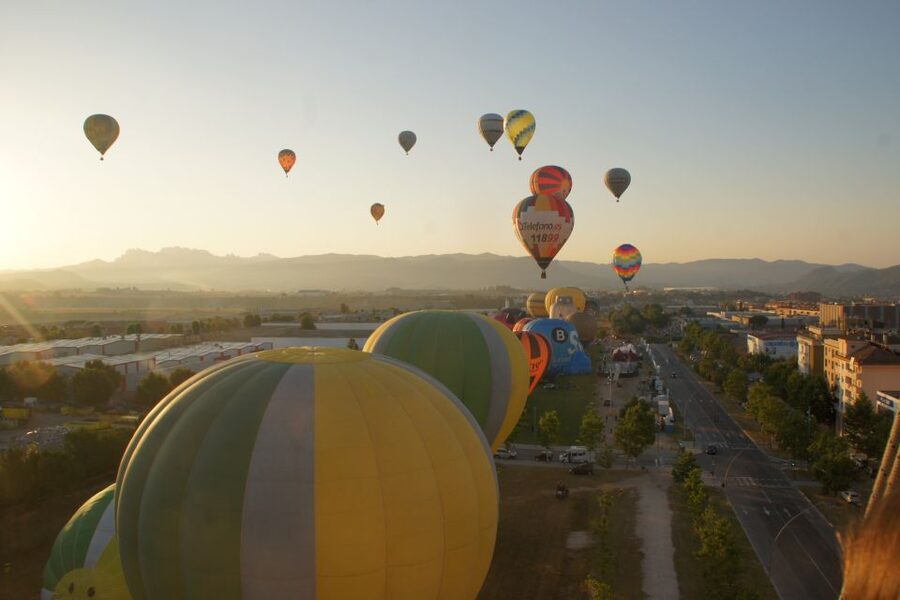 European Balloon Festival: Hot Air Balloon Ride - Helping inflate the balloon