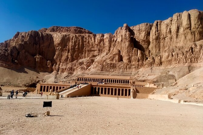 From Aswan: 2 Night-3 Day Nile Cruise & Hot Air Balloon Ride - Dawn departure from Aswan and the long road to Abu Simbel
