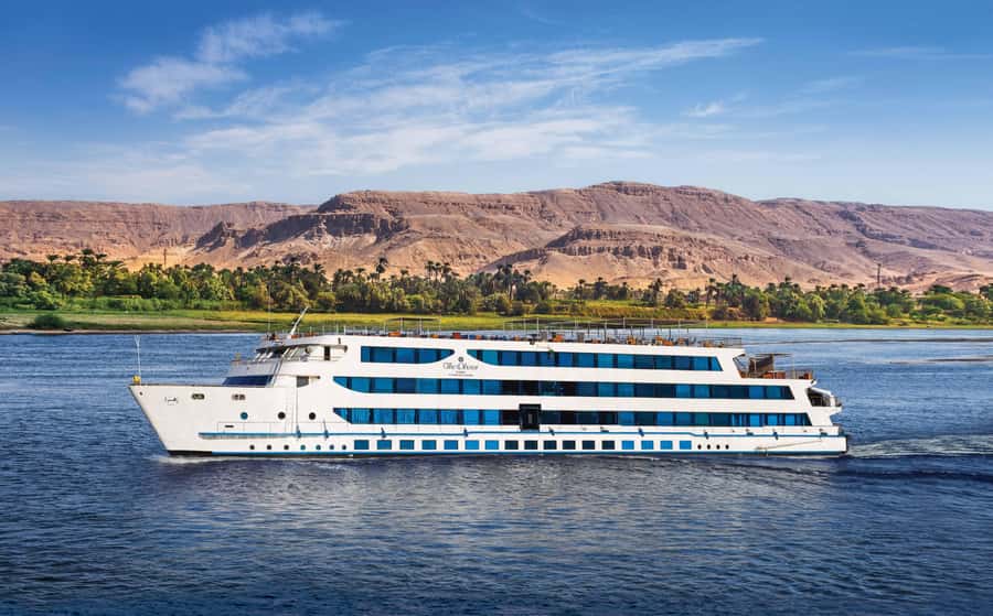From Aswan: 3-Day Cruise to Luxor with Hot Air Balloon - Kom Ombo at sunset and the first night afloat
