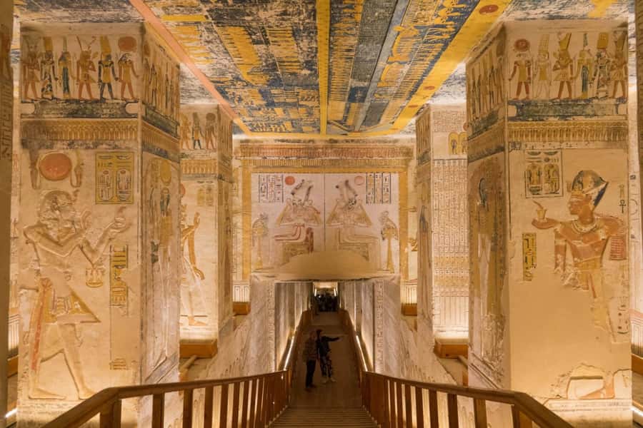 From Aswan:4 Days Nile Cruise Luxor Abu Simbel & Air Balloon - Should you book it?