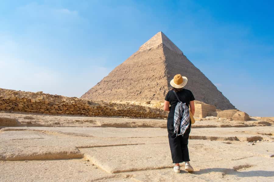 From Cairo: 11-Day Tour, Nile Cruise, Flights, Balloon - Day 1: Pyramids, museum treasures, and a Cairo dinner cruise