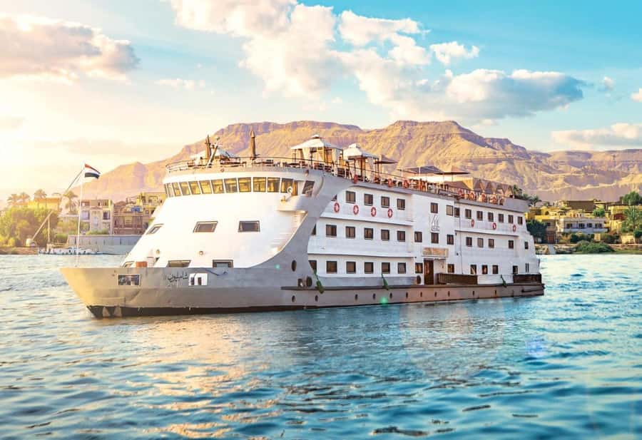 From Cairo: 3-Day Nile Cruise with Hot Air Balloon & Flights - Day Four: Abu Simbel Before the Flight Home