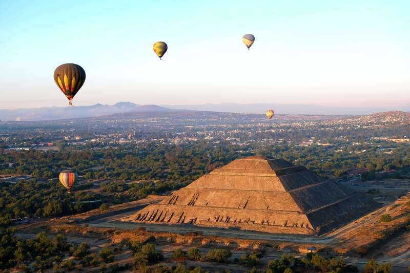 From CDMX: Hot air balloon ride, guided visits to Teotihuacan and Guadalupe - What the $323 price really buys you