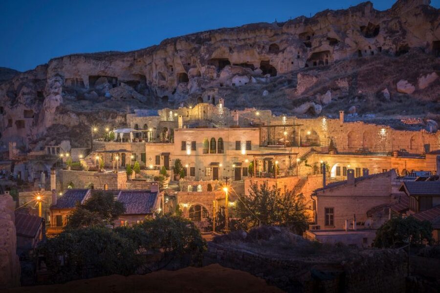 From Istanbul: 2-Day Trip to Cappadocia w/Balloon+Cave Hotel - The Sunrise Balloon Flight at Soğanlı Valley