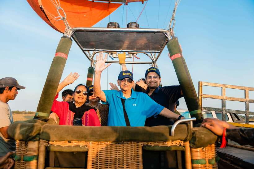 From Krong Siem Reap: Angkor Hot Air Balloon Ride w/ Pickup - Sunrise at 6:20 am or sunset at 5:30 pm