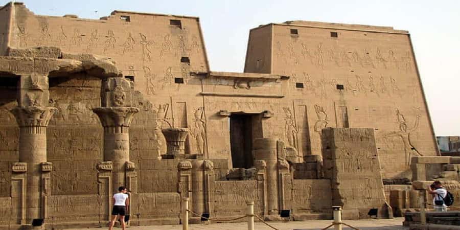 From Luxor: 4-Day Nile Cruise to Aswan with Balloon Ride - Day 4: Abu Simbel and the final transfer to Aswan