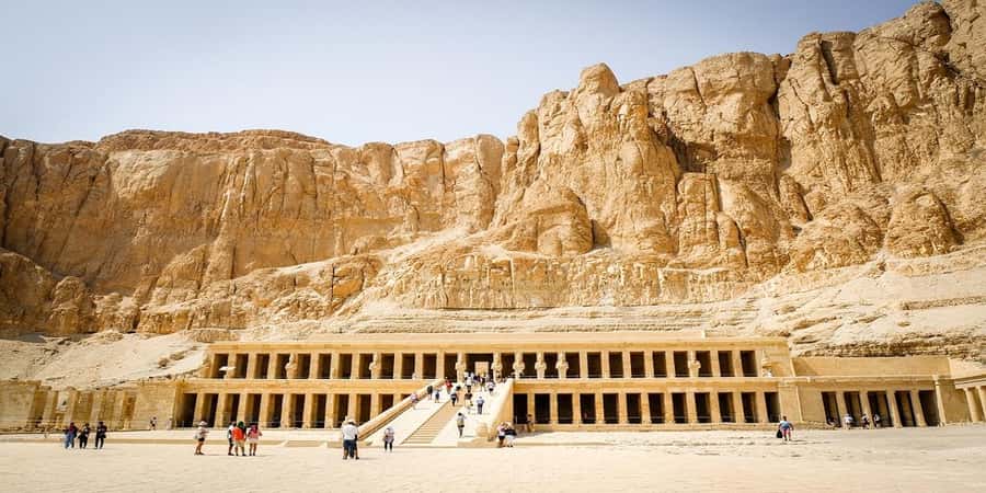 From Luxor: 4-Day Nile Cruise to Aswan with Balloon Ride - Is $860 good value?