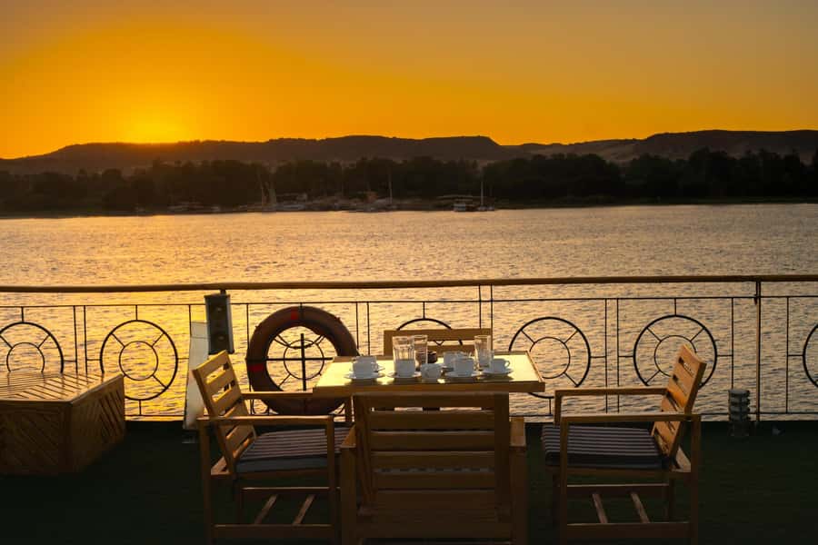 From Luxor: 6-Day Nile Cruise to Aswan with Hot Air Balloon - What six days on the Nile really means