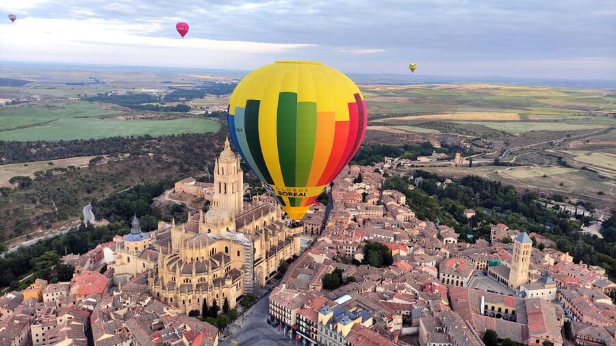 From Madrid: Hot Air Balloon Ride in Segovia with Pickup - Why Segovia is such a fine place to fly