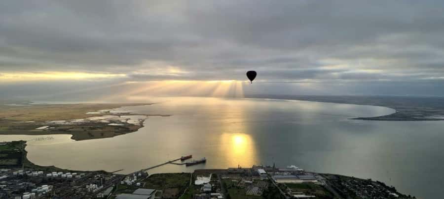 Geelong: Balloon Flight at Sunrise with Breakfast - Why a balloon flight suits Geelong so well