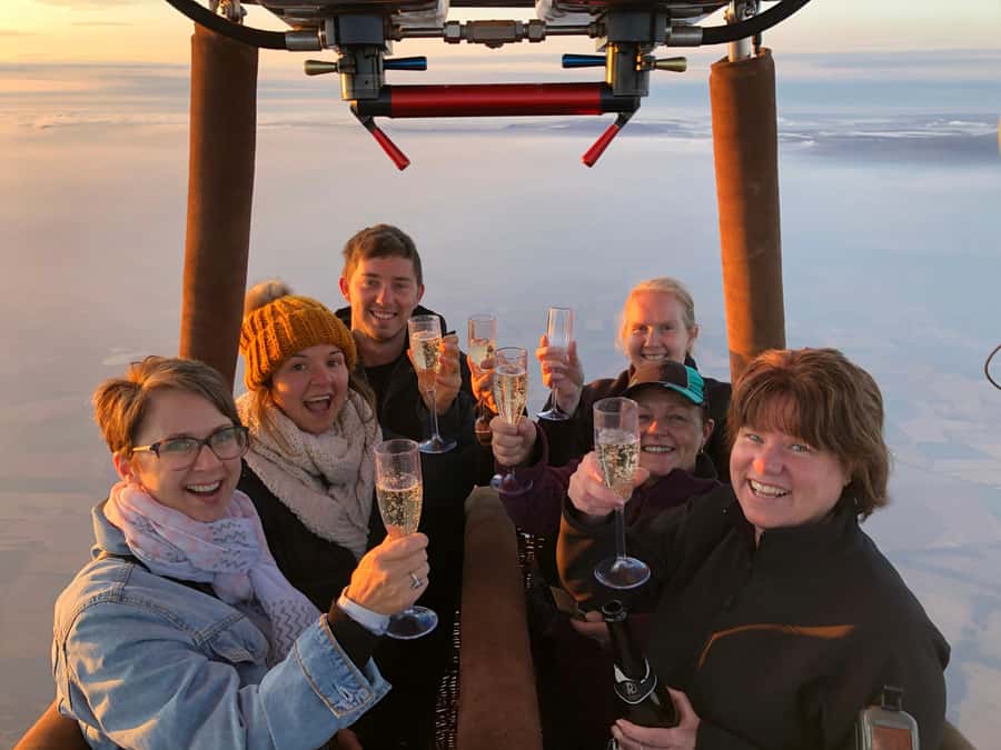 Geelong: Balloon Flight at Sunrise with Breakfast - Landing, packing up, and returning to the hotel