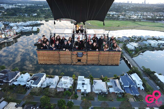 Gold Coast Hot Air Balloon Flight - A Gold Coast morning that starts in the dark