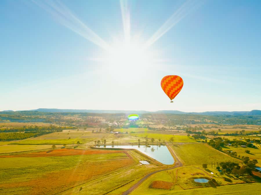Gold Coast: Hot Air Balloon Flight and Vineyard Breakfast - Inside the basket with pilot Dhawal
