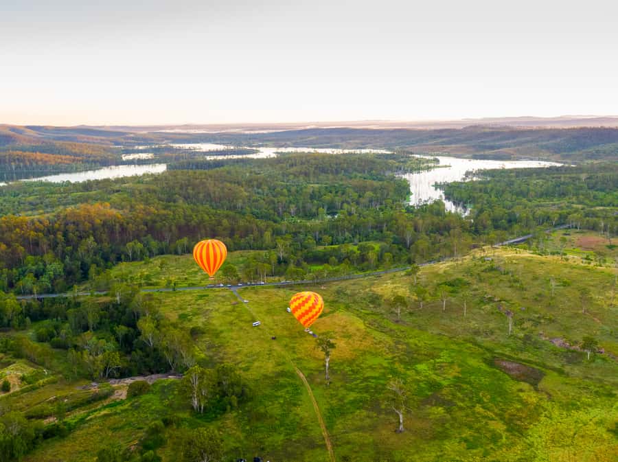 Gold Coast: Hot Air Balloon Flight and Vineyard Breakfast - How the transport and timing affect your day