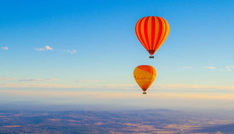 Gold Coast: Hot Air Balloon Flight, Sparkling Wine & Photos - At a glance