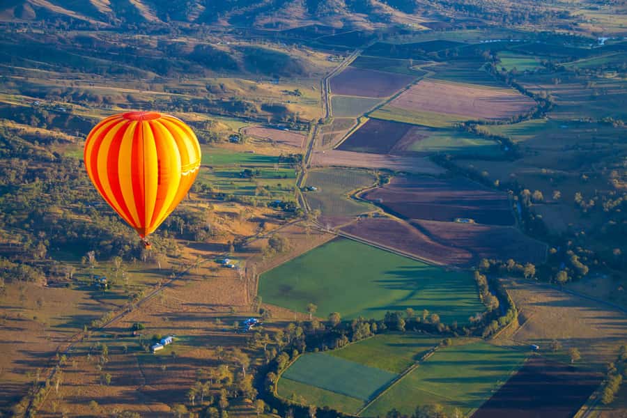 Gold Coast: Hot Air Balloon Flight, Sparkling Wine & Photos - Weather, cancellations, and planning around the tour