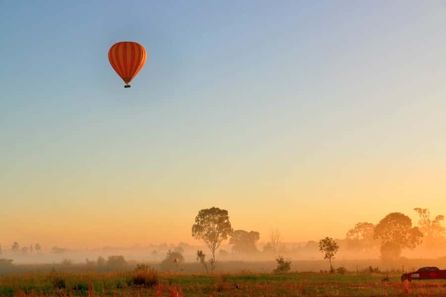 Gold Coast: Hot Air Balloon Flight, Sparkling Wine & Photos - A sunrise flight above the Scenic Rim