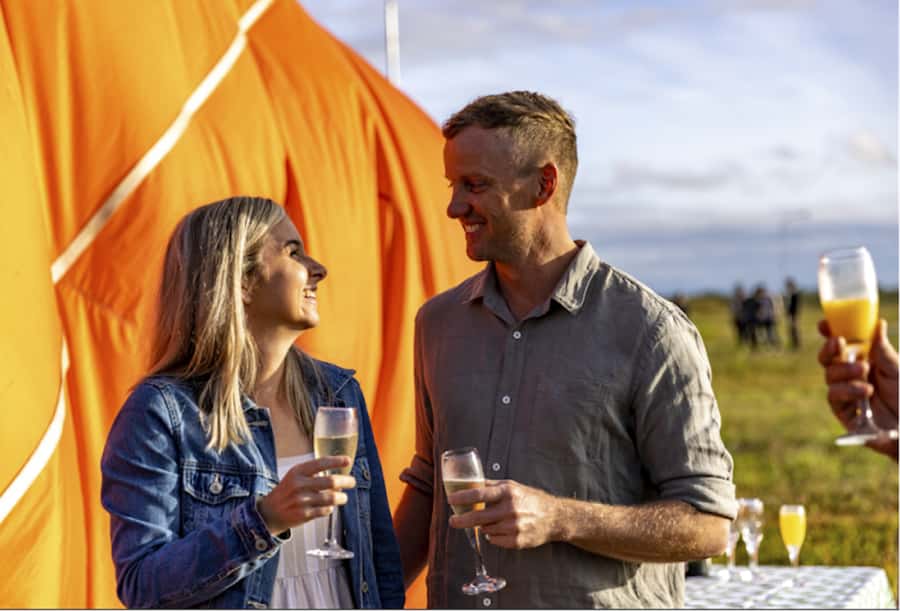 Gold Coast: Hot Air Balloon Flight, Sparkling Wine & Photos - The photo pack and the real value of $232