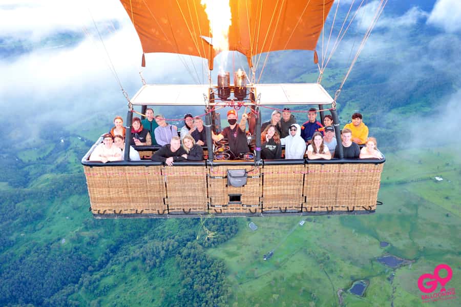 Gold Coast: Hot Air Balloon Flight with Buffet Breakfast - Key points at a glance