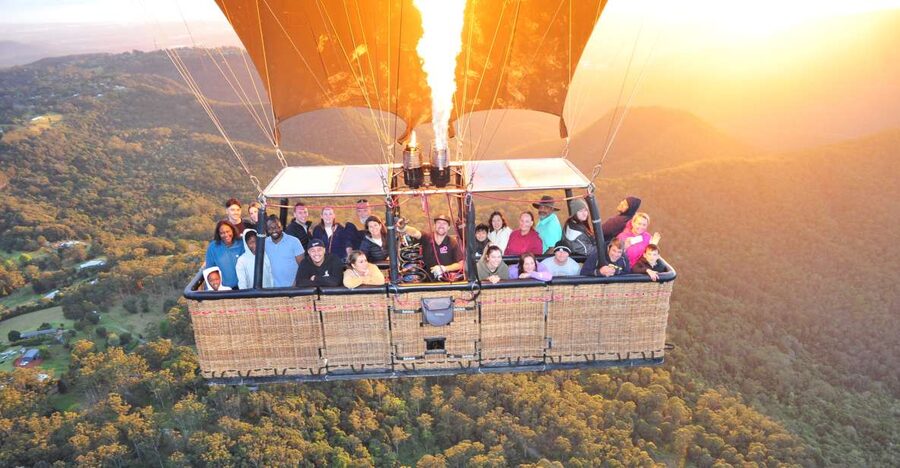 Gold Coast: Hot Air Balloon Flight with Buffet Breakfast - Is $302 a fair price?