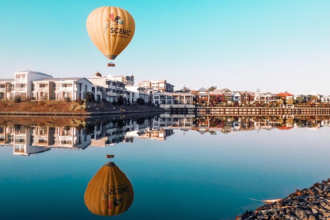 Gold Coast Hot Air Balloon with 5 Star Champagne Buffet Breakfast - Why a Gold Coast balloon ride works so well at sunrise