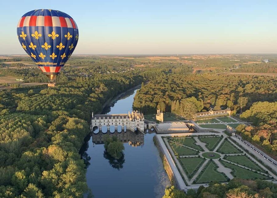 Hot Air Balloon Flight above the Castle of Chenonceau - Key points to know before booking