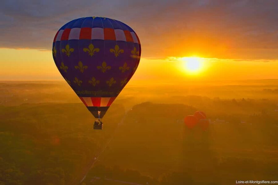 Hot Air Balloon Flight above the Castle of Chenonceau - One hour above the Loire Valley
