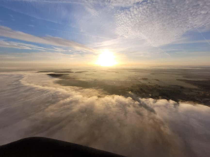 Hot air balloon flight:Chambord, Chenonceau,Cheverny,Blois - Watching the balloon come alive