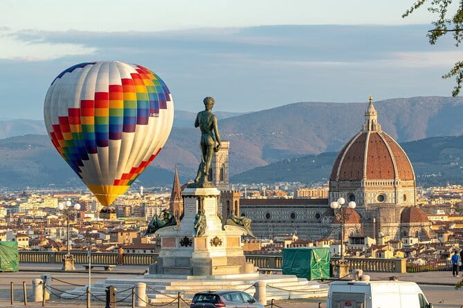 Hot Air Balloon flight in Florence - From red roofs to Tuscan hills