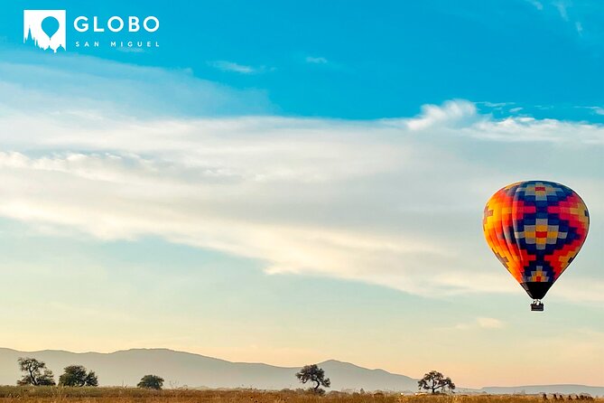 Hot Air Balloon Flight in San Miguel de Allende from Mon-Thurs - A calm ride, with an active start and finish