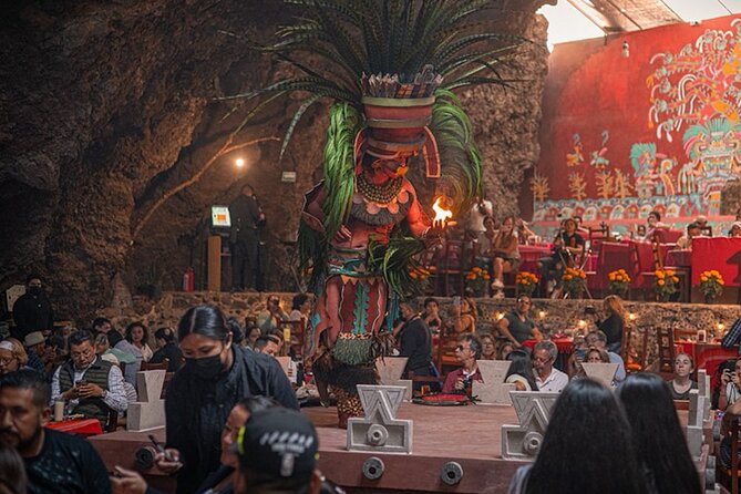 Hot air balloon flight in Teotihuacán + Breakfast in a Cave - Toast, landing certificate, and the end of the flight