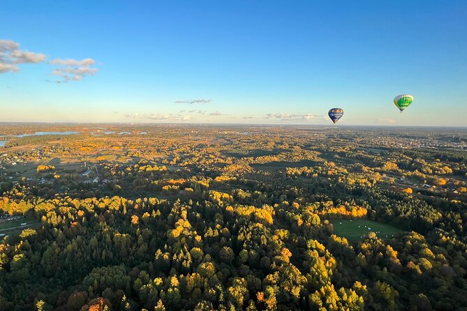 Hot air balloon flight over Vilnius or Trakai in Lithuania - One hour above the city or lakes