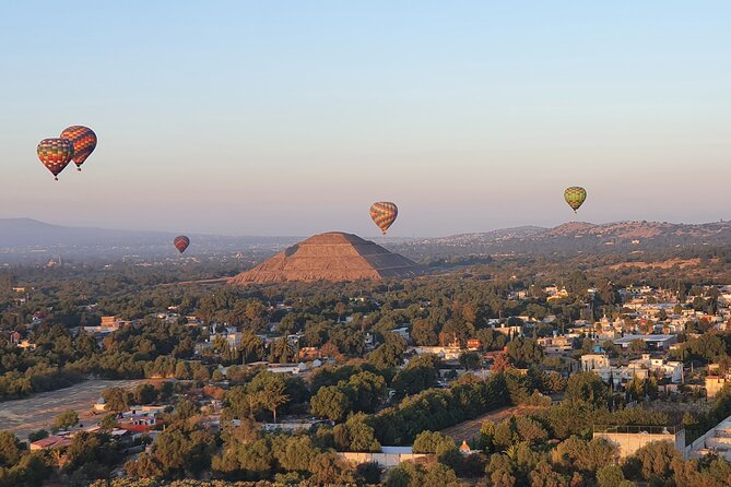 Hot air balloon from CDMX and Restaurant la Gruta (ORIGINAL) - Breakfast inside La Gruta