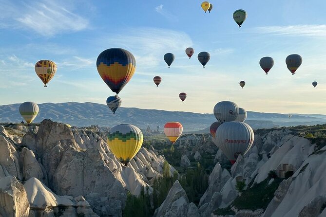 Hot air balloon in Cappadocia - One hour above Love Valley and Rose Valley