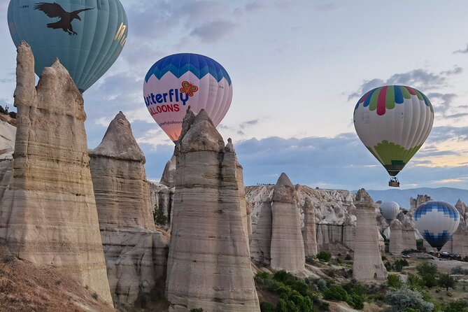 Hot Air Balloon Ride in Cappadocia / Goreme - Watching the balloon prepare for flight