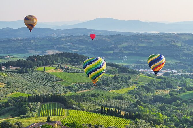 Hot Air Balloon ride in the Chianti Valley Tuscany - Breakfast, local food, and the Champagne finish