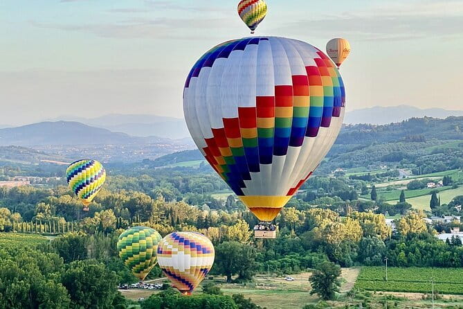 Hot Air Balloon ride in Tuscany countryside from Chianti - Floating above Chianti at first light