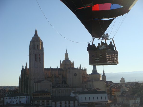 Hot-Air Balloon Ride over Segovia with Optional Transport from Madrid - Who will enjoy this balloon ride most?