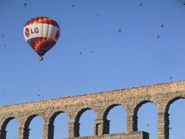Hot-Air Balloon Ride over Segovia with Optional Transport from Madrid - What happens before takeoff