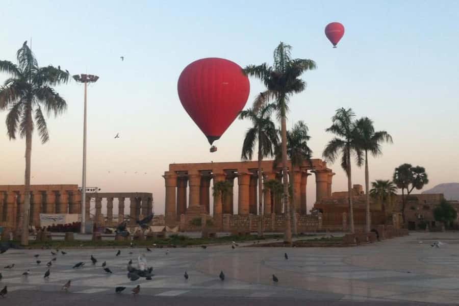 Hot-air Balloon Visit Kings Valley Tombs Hatshpsuit Boatride - The balloon flight over Luxor
