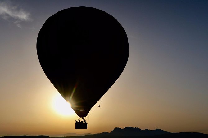 Hot Air Balloon with Champagne, Optional Photos,Video & Breakfast - Is $451.79 a fair price?