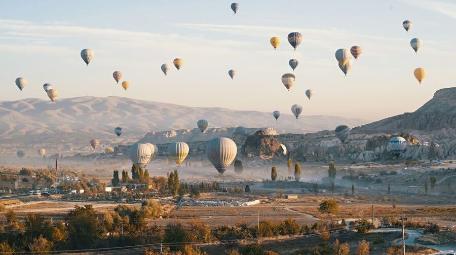 Hot air balloons in Goreme red valley - The small group and English-speaking pilot