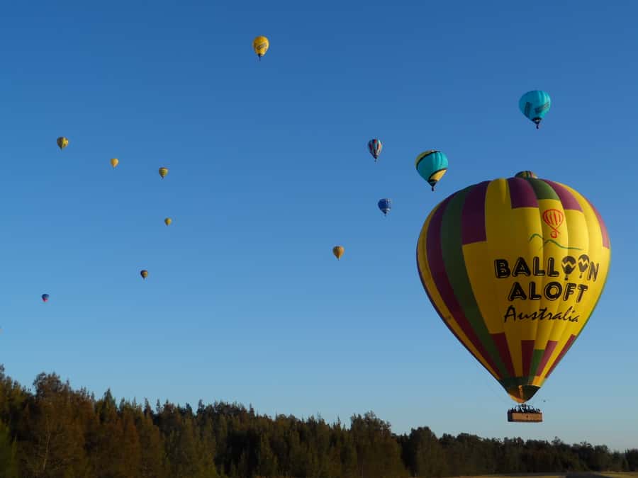 Hunter Valley: Sunrise Balloon Ride with Bubbly Breakfast - Why a Hunter Valley balloon flight works so well