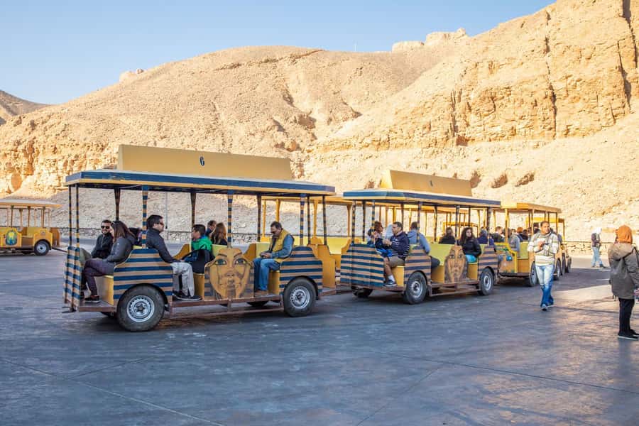 Hurghada: 2-Day Luxor Tour with Hotel, Balloon, & Boat Ride - Valley of the Kings: choose your tombs carefully