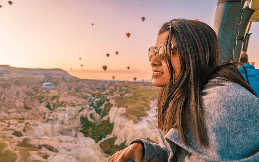 Journey to Cappadocia: Balloon Ride and Red Tour Package - Avanos and the Kızılırmak pottery tradition