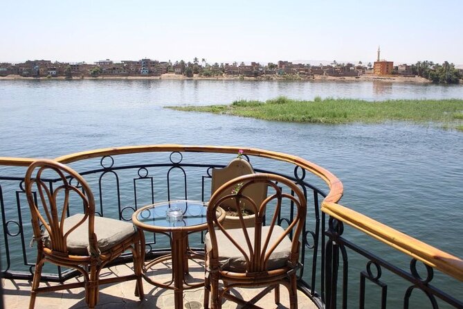 Luxor: 4-Night Nile cruise , Hot Air balloon , west bank , abu simbel - A hot-air balloon and Luxor’s West Bank