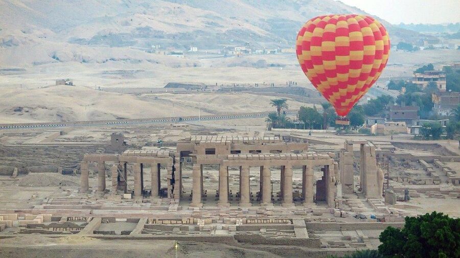 Luxor: Amazing Sunrise Hot Air Balloon Ride - Watching the balloons prepare for launch